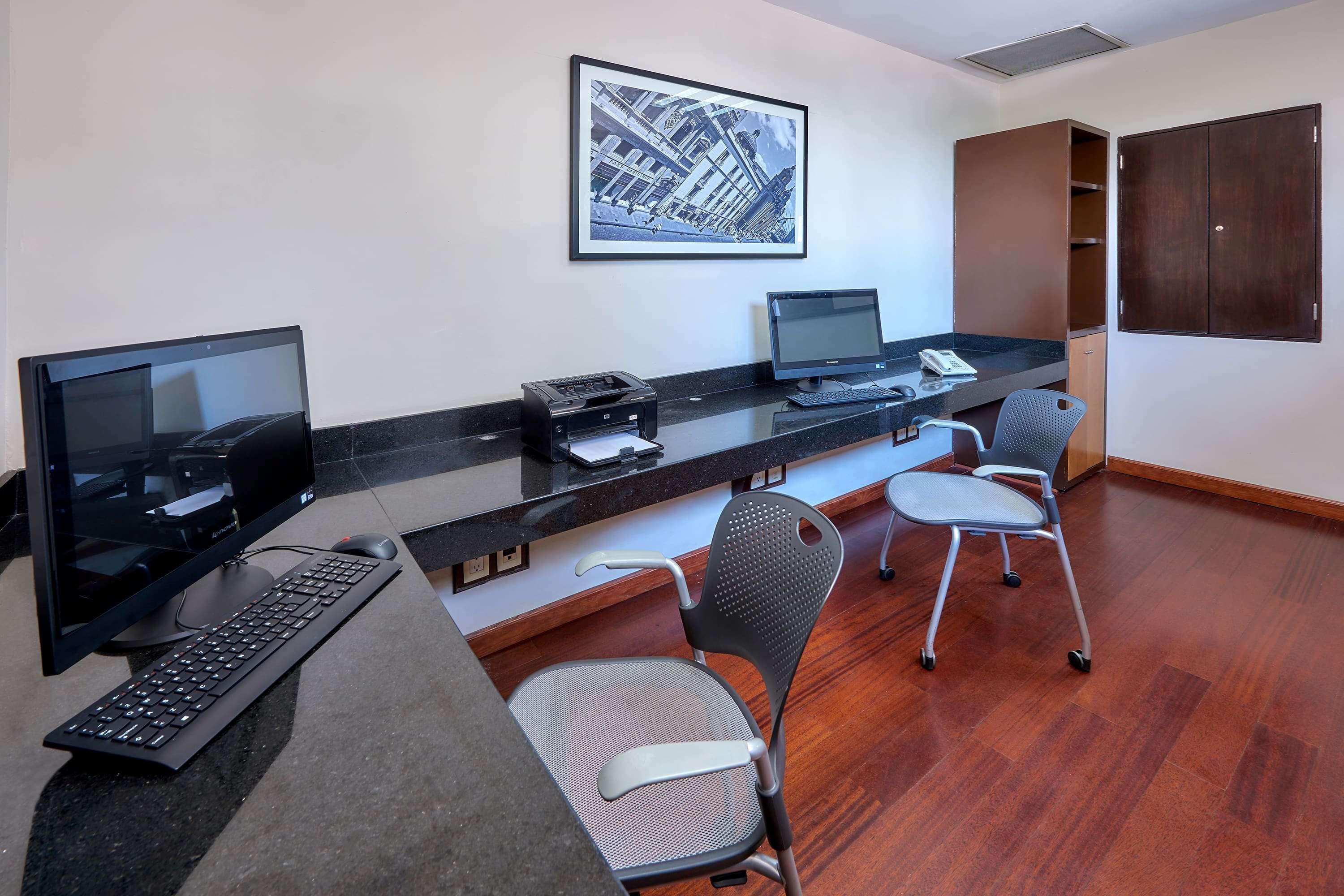 Wyndham Garden Mexico City - Polanco Extérieur photo